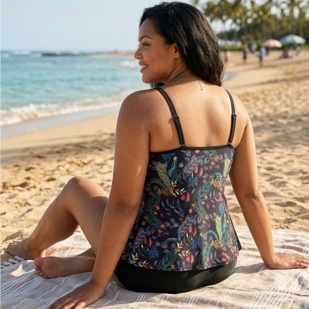 Women’s Floral Print Tankini Top Size 2XL (Runs Small) - Picture 3 of 6